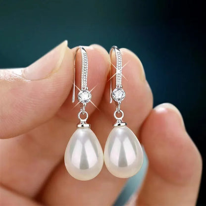 Elegant water drop earrings